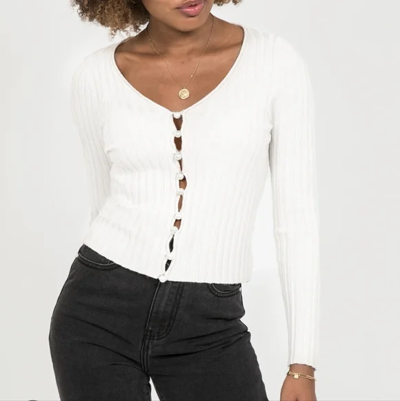 Dynamite White Ribbed Pearl  Button-Up Cardigan - Picture 2 of 8